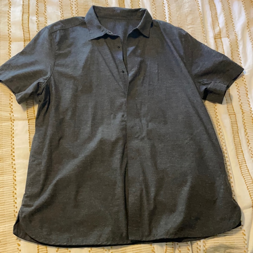 Lululemon men’s polo